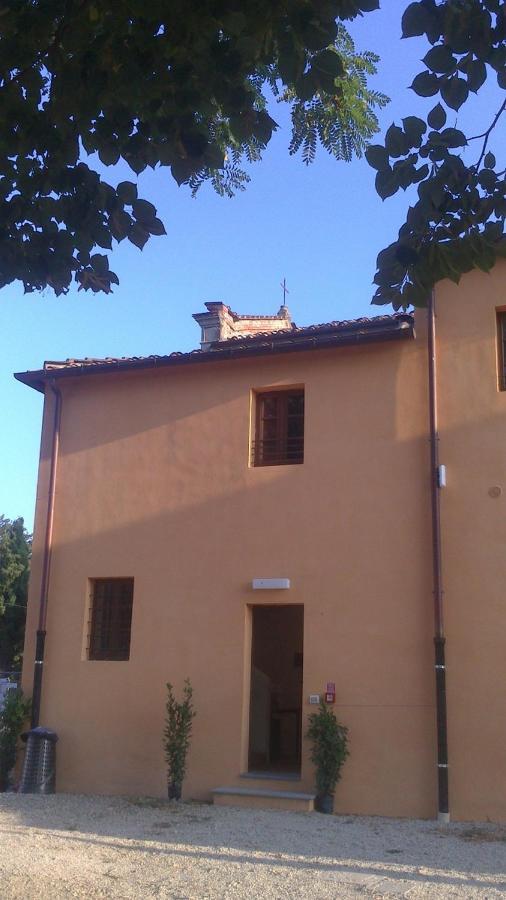 Hostal Badia Altopascio Esterno foto