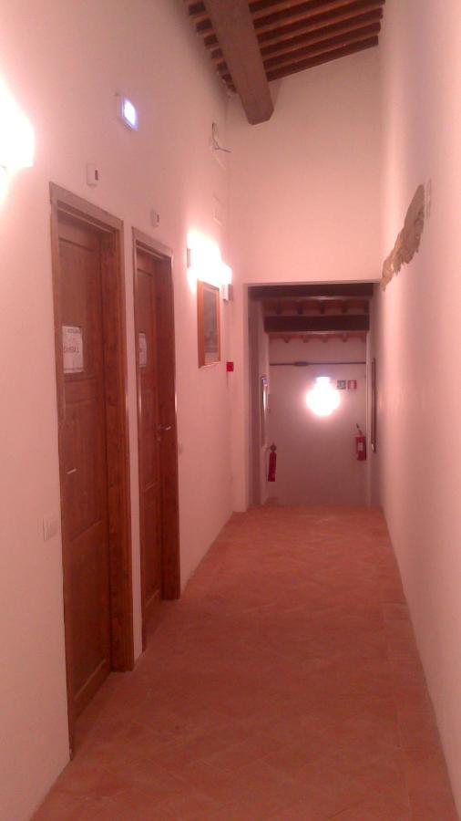 Hostal Badia Altopascio Esterno foto